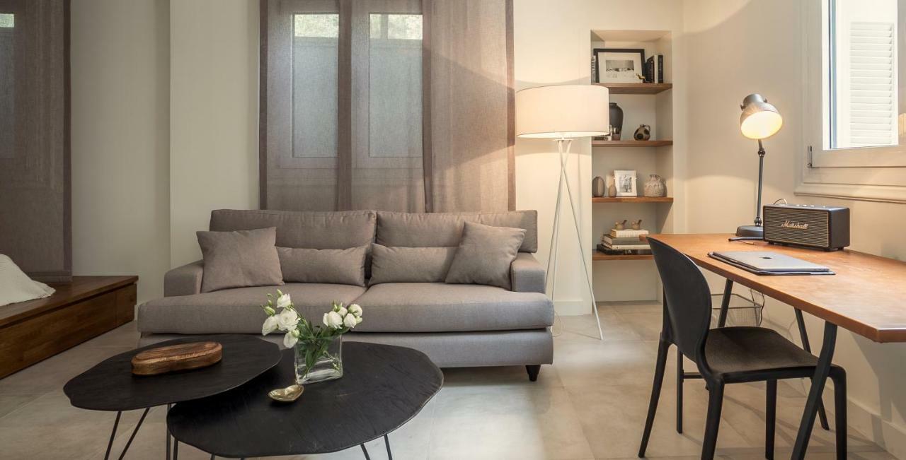 Unique Semi-Basement Stay At The Foot Of The Acropolis Афины Экстерьер фото