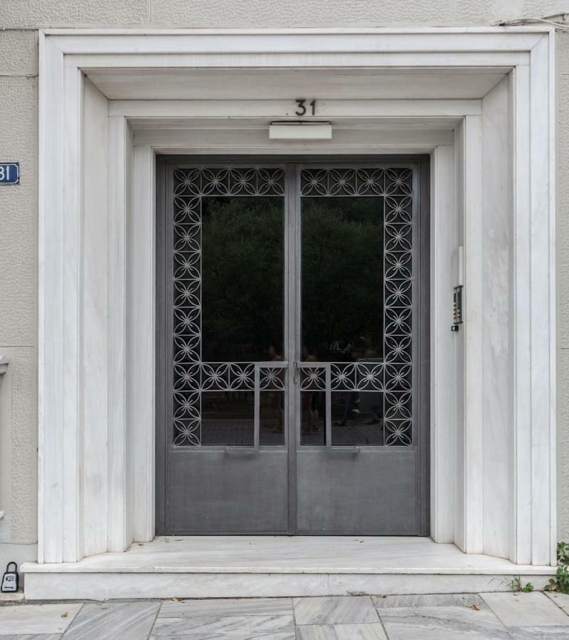 Unique Semi-Basement Stay At The Foot Of The Acropolis Афины Экстерьер фото